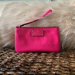 Kate Spade ♠️ hot pink wristlet